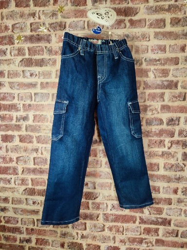 Zdjęcie oferty: Spodnie dżinsowe chłopięce jeansy dżinsy 128 cm 