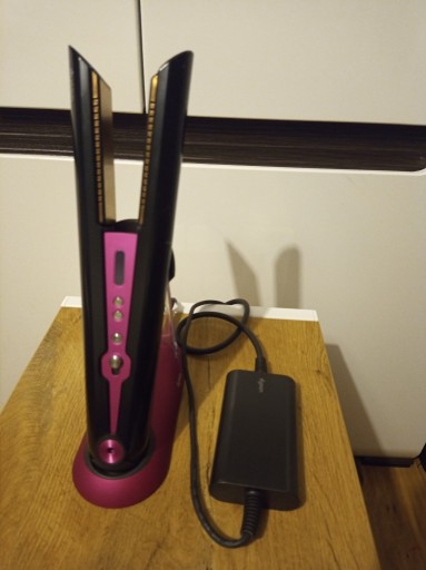 Zdjęcie oferty: Prostownica Dyson HS03