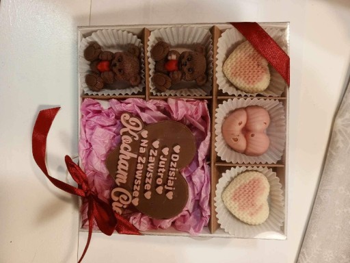 Zdjęcie oferty: Walentynki czekoladki prezent upominek zakochanych