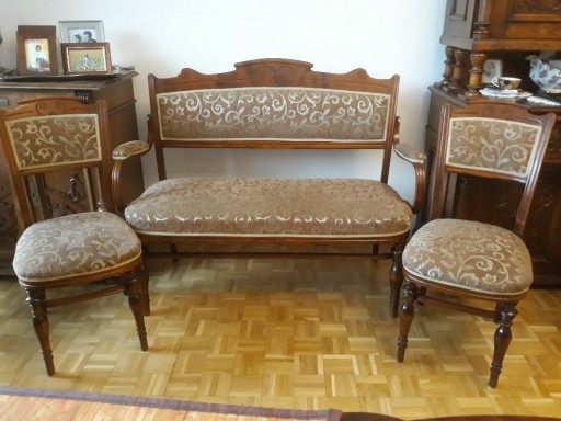 Zdjęcie oferty: Kanapka 2-osobowa + 4 krzesła