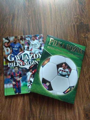 Zdjęcie oferty: Gwiazdy piłki nożnej + Piłka nożna * dwie książki
