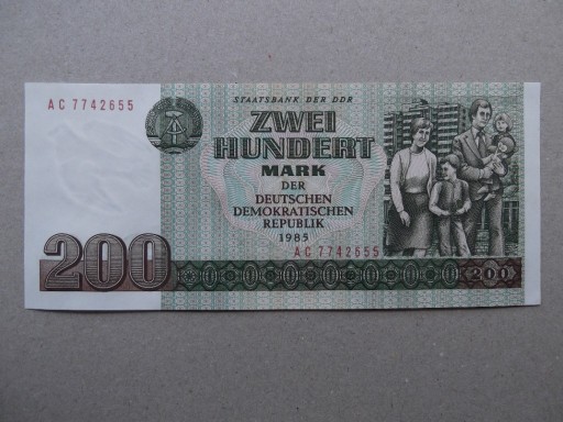 Zdjęcie oferty: Niemcy NRD 200 marek 1985 ser.AC  UNC