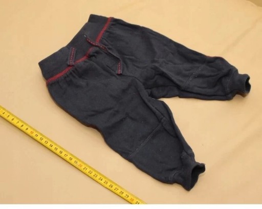 Zdjęcie oferty: Spodnie chłopięce rozmiar lupilu 62/68