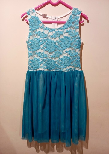 Zdjęcie oferty: Sukienka dziewczęca tiulowa r 146