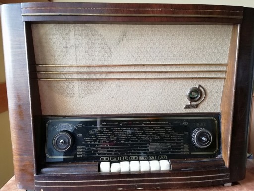 Zdjęcie oferty: Radio Stern 7E86A z lat 50-tych