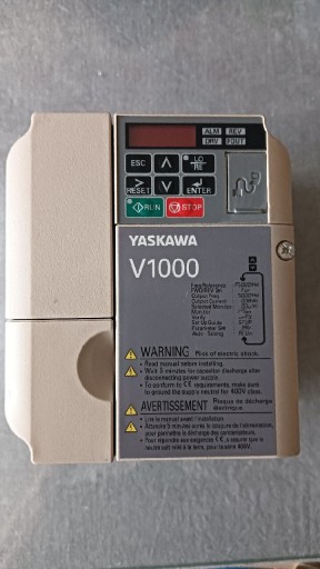 Zdjęcie oferty:  Yaskawa V1000 CIMR VC4A0004BAA 1,5/1,1kW
