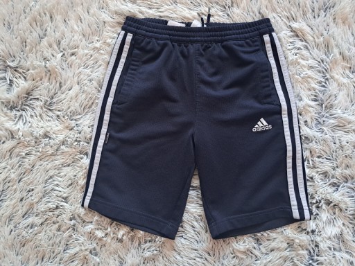 Zdjęcie oferty: ADIDAS spodenki r. 128 granatowe 