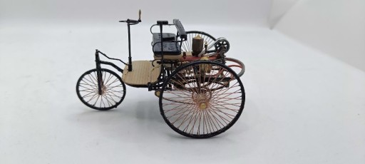 Zdjęcie oferty: Benz Patent Motorwagen 1886 skala 1:24 