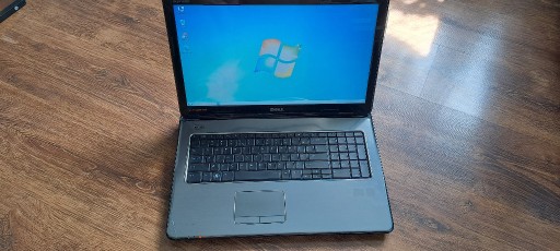 Zdjęcie oferty: Laptop Dell Inspiron N7010 17 " i3