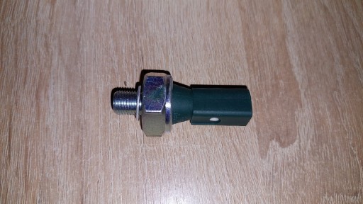 Zdjęcie oferty: Oryginalny czujnik ciśnienia oleju Golf 4 1.4 16v