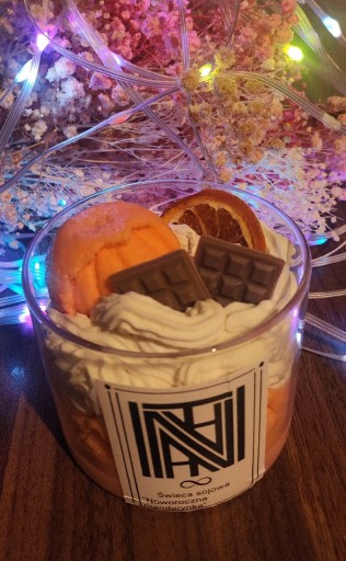 Zdjęcie oferty: Świeca sojowa "Noworoczna Mandarynka"