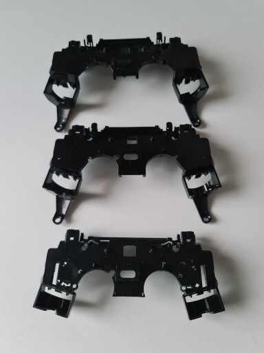 Zdjęcie oferty: Szkielety padów PS4 