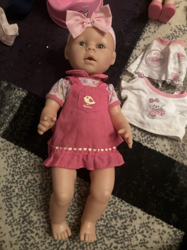 Zdjęcie oferty: Lalka jak baby born je sika