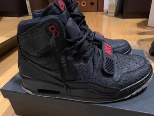 Zdjęcie oferty: Nike Air Jordan Legacy 312 bred print 42.5