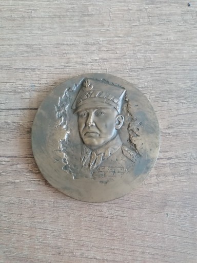 Zdjęcie oferty: Medal PRL Karol Świerczewski 