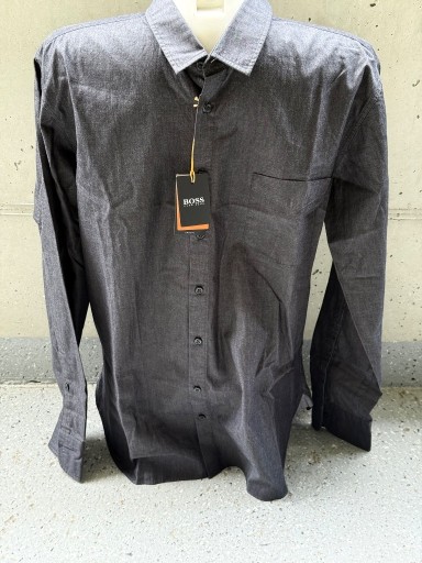 Zdjęcie oferty: Koszula firmy Hugo Boss rozmiar L kolor szary