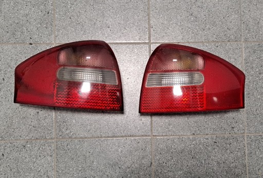 Zdjęcie oferty: Lampy tył Audi A6 C5 Sedan 