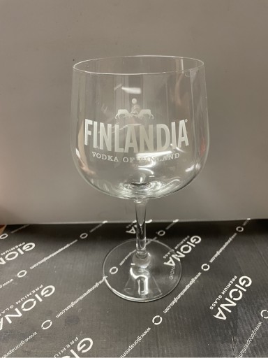 Zdjęcie oferty: Kieliszki Finlandia NOWE Copa 880ml