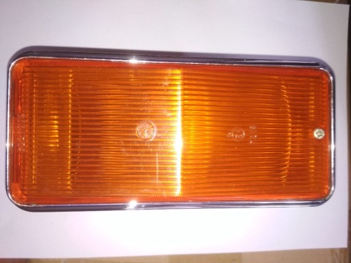 Zdjęcie oferty: Fiata 125p lampa tył