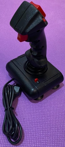 Zdjęcie oferty: Joystick QuickJoy II Plus SV-122 - Amiga, Atari, Commodore