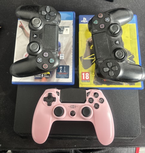 Zdjęcie oferty: konsola playstation 4 slim 1 tb