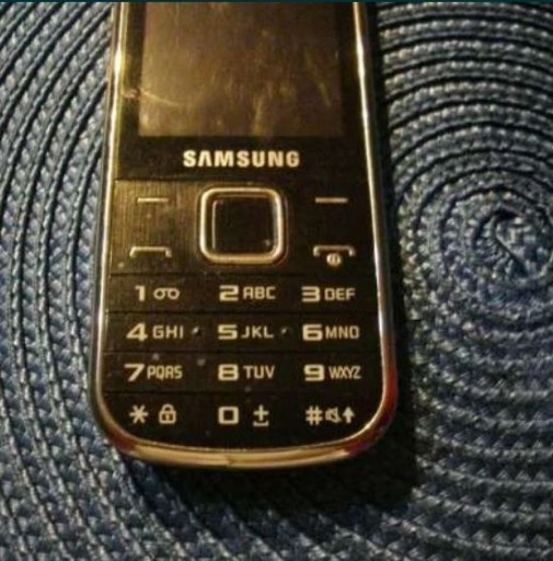 Zdjęcie oferty: Telefon Samsung GT-3530 porządki w szafie