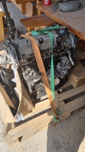Zdjęcie oferty: Części do silnika Mazda 6. Głowica, pompa, blok