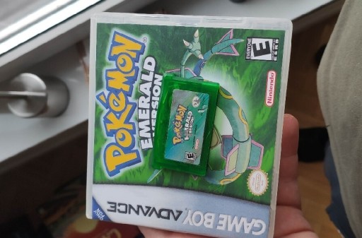 Zdjęcie oferty: Pokemon Emerald oryginał USA + pudełko custom GBA gameboy advance