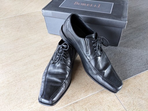 Zdjęcie oferty: Półbuty męskie BORELLI 41 buty garnitur. skórzane