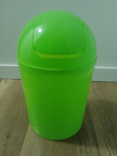 Zdjęcie oferty: Pojemnik na śmieci zielony wahadłowy owalny 