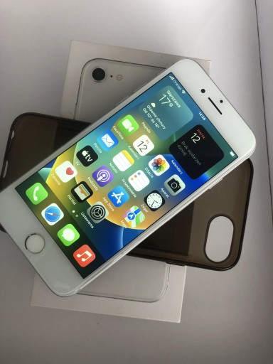 Zdjęcie oferty: IPHONE 8 gb 64 gb 100% sprawny