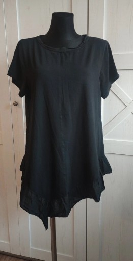 Zdjęcie oferty: Włoska tunika czarna z falbanką plussize