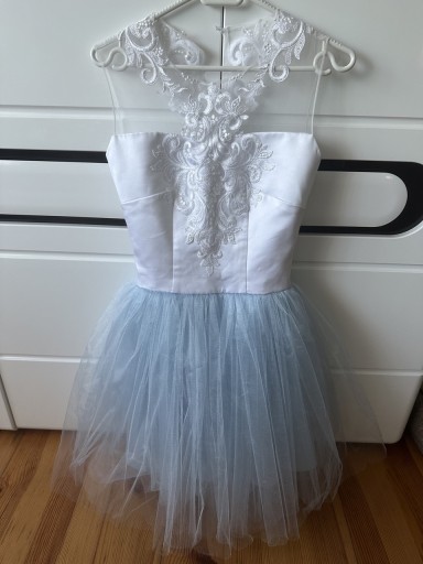 Zdjęcie oferty: Nowa biało niebieska sukienka księżniczka z tiulem