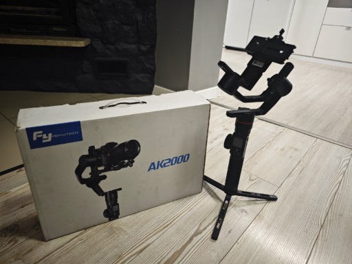 Zdjęcie oferty: Gimbal FeiyuTech AK2000 - kompletny, jak nowy.