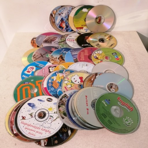 Zdjęcie oferty: Płyty CD-ROM  DVD różne   - 67 sztuk 