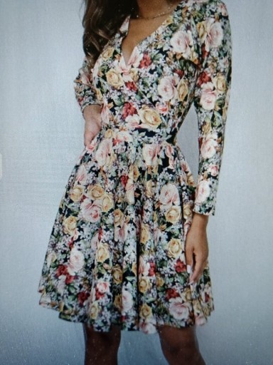Zdjęcie oferty: Sukienka w kwiaty