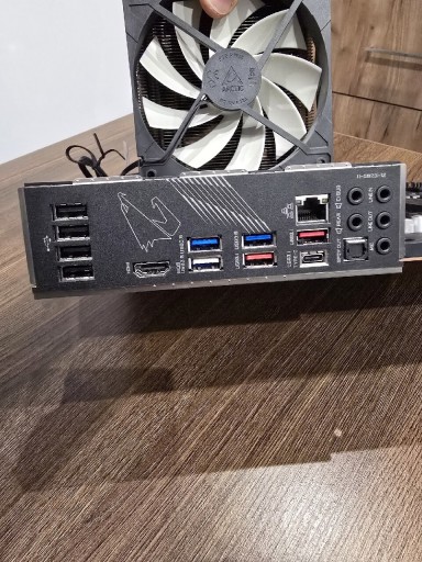 Zdjęcie oferty: Płyta gigabyte x570 aorus pro amd 7 3700x