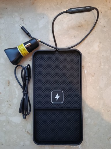 Zdjęcie oferty: Nowa ładowarka samochodowa indukcyjna Qi + adapter zapalniczki