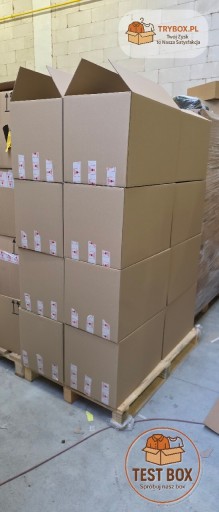 Zdjęcie oferty: Box odzieży i obuwia – Nike, Guess, Tommy Hilfiger, Calvin Klein hurtowo