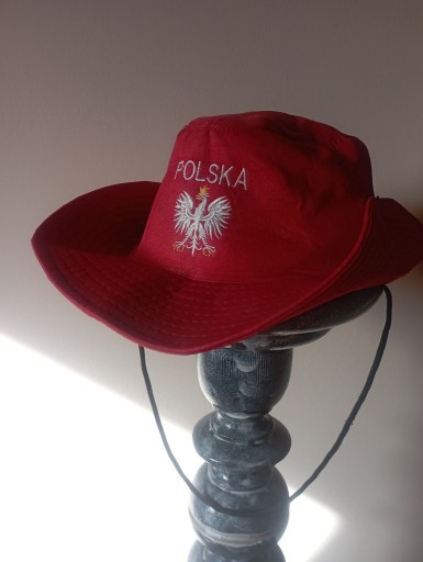 Zdjęcie oferty: KAPELUSZ KIBICA POLSKA