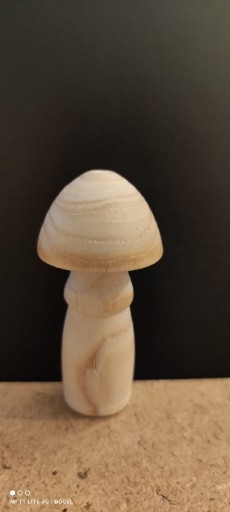 Zdjęcie oferty: Figurka z drewna, grzybek