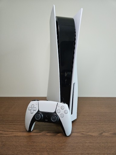 Zdjęcie oferty: Konsola PS5 PlayStation 5 z napędem 