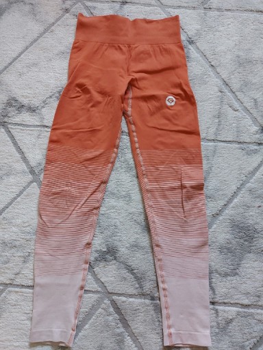 Zdjęcie oferty: Damskie legginsy GYM GLAMOUR r S ombre coral 