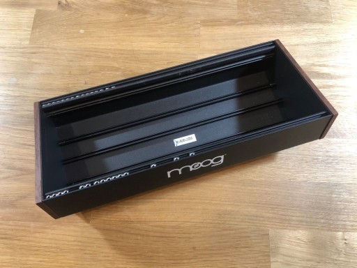 Zdjęcie oferty: MOOG 60hp obudowa