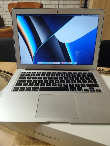 Zdjęcie oferty: MacBook Air 13,3 "Intel Core i5 8GB/512GB Jak Nowy