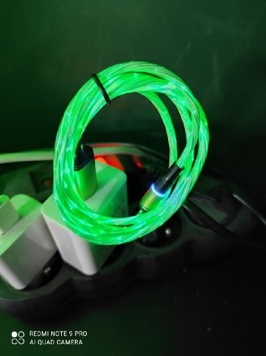 Zdjęcie oferty: Kabel USB do telefonu na magnes lampki migają 