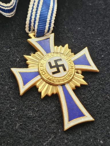 Zdjęcie oferty: Niemcy, III Rzesza, Złoty krzyż matki