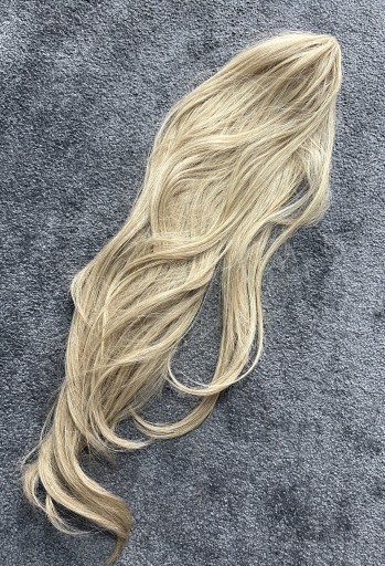 Zdjęcie oferty: Kitka 65 cm na klamrze nowa blond sztuczne włosy