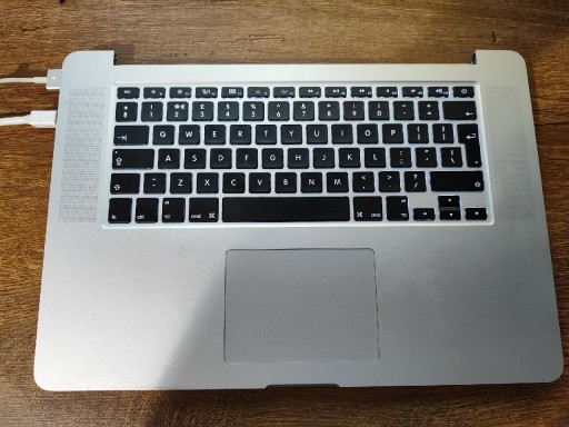 Zdjęcie oferty: MacBook Pro A1398 i7 2.6 16GB 