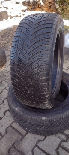 Zdjęcie oferty: 2 opony zimowe 235.55.17 nokian,okazja